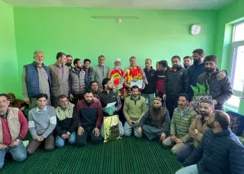 Kupwara: एचपीवी वैक्सीनेशन अभियान की शुरुआत, उपायुक्त ने लॉन्च किया अभियान Kupwara: एचपीवी वैक्सीनेशन अभियान की शुरुआत, उपायुक्त ने लॉन्च किया अभियान