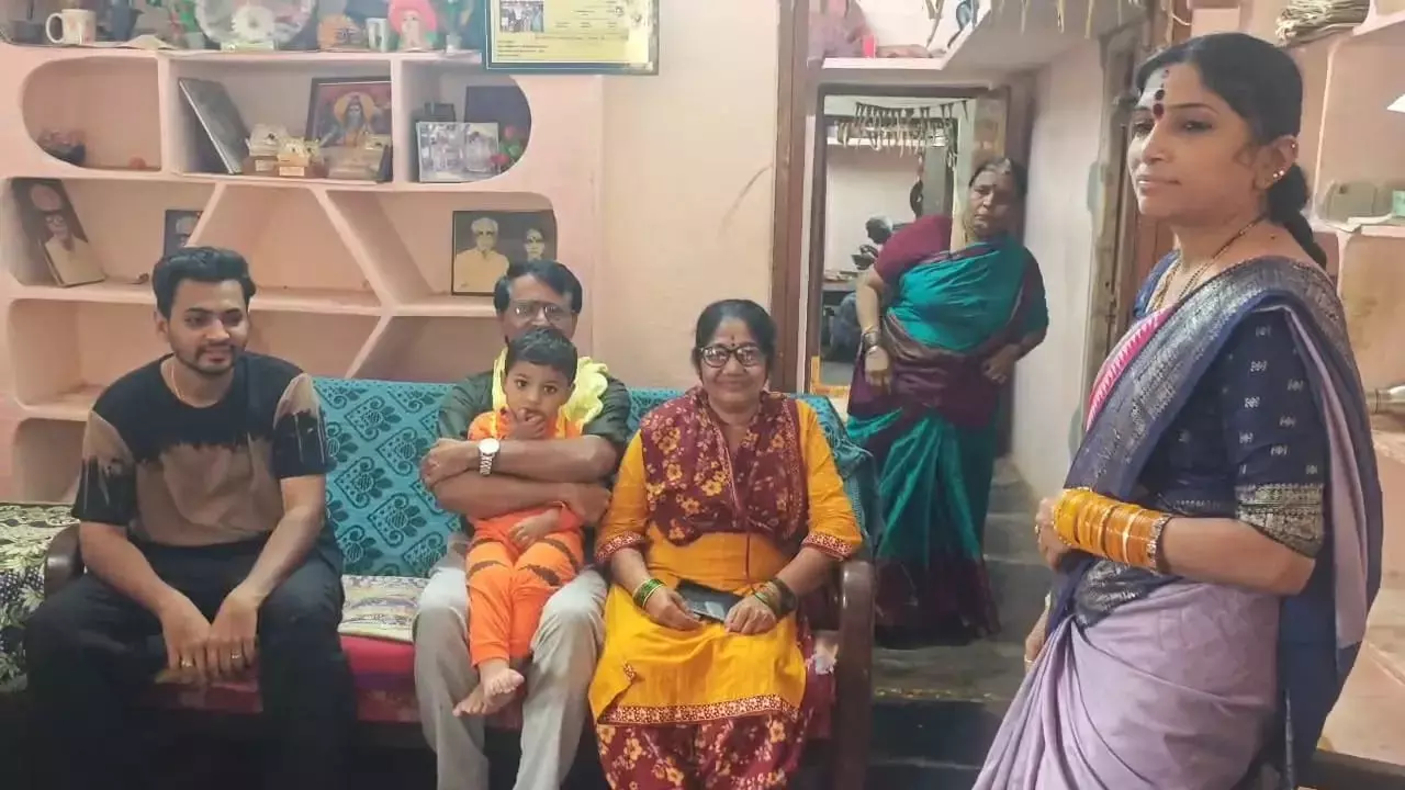 Telangana : पूर्व माओवादी सोनू दादा 44 साल बाद पेड्डापल्ली में अपने घर वापस लौटे Telangana : पूर्व माओवादी सोनू दादा 44 साल बाद पेड्डापल्ली में अपने घर वापस लौटे