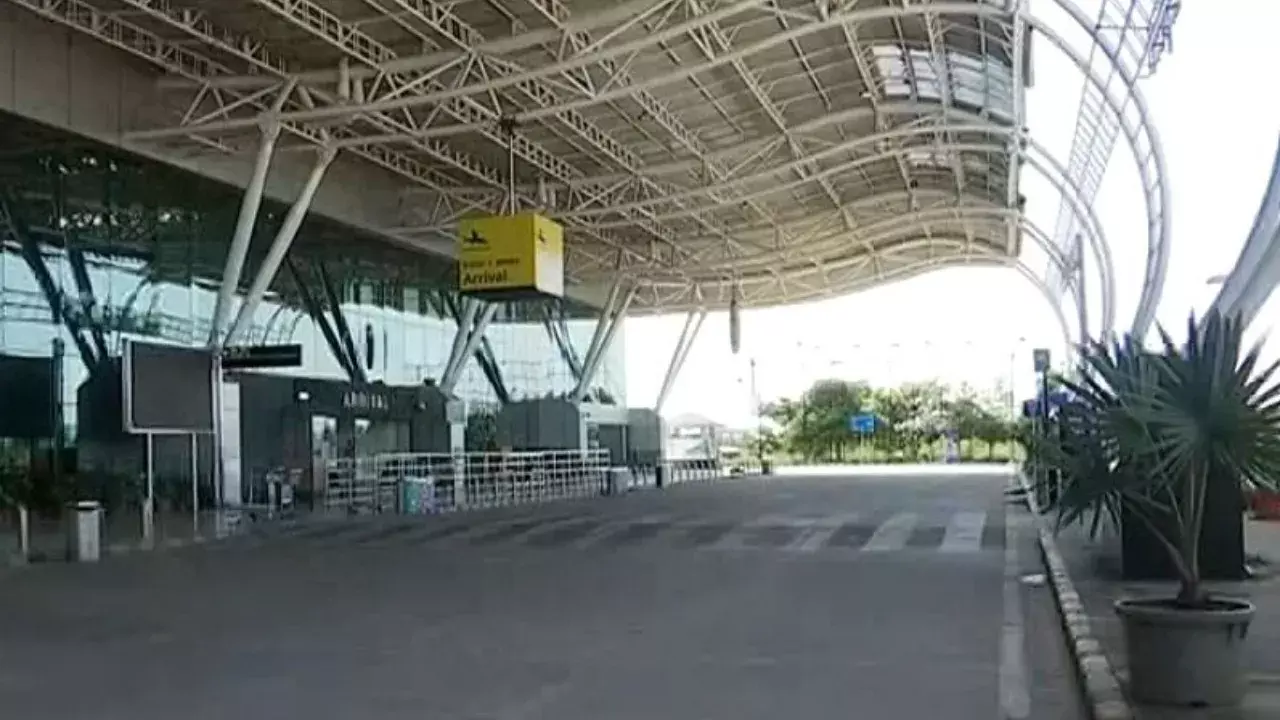 मिडिल ईस्ट में युद्ध की स्थिति के कारण Bhubaneswar-Dubai फ्लाइट कैंसिल