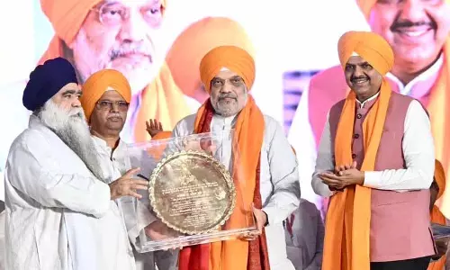 PM Modi ने गुरु तेग बहादुर को उनकी 350वीं शहादत वर्षगांठ पर श्रद्धांजलि अर्पित की PM Modi ने गुरु तेग बहादुर को उनकी 350वीं शहादत वर्षगांठ पर श्रद्धांजलि अर्पित की