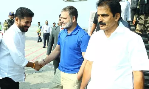 Rahul Gandhi तेलंगाना, आंध्र की पॉलिटिकल अफेयर्स कमेटियों की जॉइंट मीटिंग में शामिल हुए