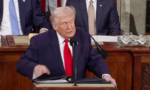 Trump: नौ ईरानी नौसैनिक जहाज डूबे