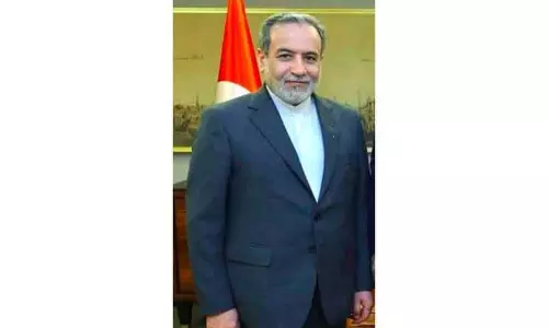 Iran के विदेश मंत्री अराघची ने खामेनेई की हत्या पर UN महासचिव गुटेरेस को लिखा पत्र Iran के विदेश मंत्री अराघची ने खामेनेई की हत्या पर UN महासचिव गुटेरेस को लिखा पत्र