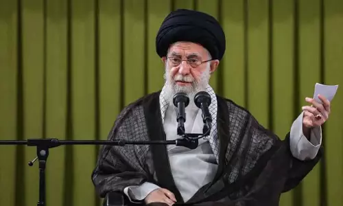 US and Israeli हमलों, खामेनेई की मौत पर दुनिया के नेताओं की सावधानीपूर्ण प्रतिक्रिया