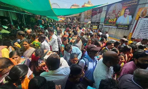 Karnataka : सिरसी मरिकम्बा मेले में भक्तों का सैलाब उमड़ पड़ा Karnataka : सिरसी मरिकम्बा मेले में भक्तों का सैलाब उमड़ पड़ा