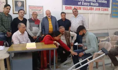 JAMMU: जैन क्लिनिक ने मुफ़्त आर्टिफ़िशियल अंग बांटे