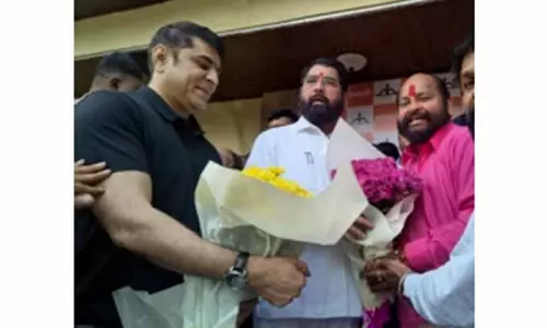 जम्मू-कश्मीर Shiv Sena के प्रतिनिधिमंडल ने एकनाथ शिंदे से मुलाकात की जम्मू-कश्मीर Shiv Sena के प्रतिनिधिमंडल ने एकनाथ शिंदे से मुलाकात की