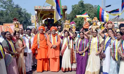 रेणुकाचार्य जिन्होंने मानवता के उद्धार के लिए काम किया: Hukkeri Swamiji रेणुकाचार्य जिन्होंने मानवता के उद्धार के लिए काम किया: Hukkeri Swamiji
