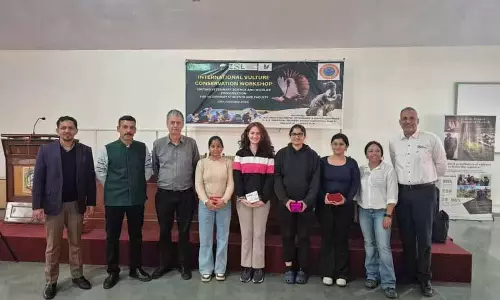 Palampur के एक्सपर्ट्स ने इकोलॉजिकल बैलेंस के लिए गिद्धों की सुरक्षा पर ज़ोर दिया Palampur के एक्सपर्ट्स ने इकोलॉजिकल बैलेंस के लिए गिद्धों की सुरक्षा पर ज़ोर दिया