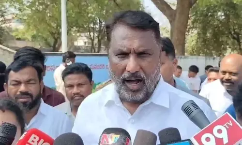 Telangana के मंत्री ने ईरान में भारतीयों को मदद का भरोसा दिया, शांति की अपील की Telangana के मंत्री ने ईरान में भारतीयों को मदद का भरोसा दिया, शांति की अपील की
