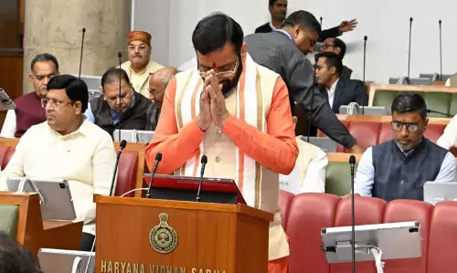 Chandigarh: सीएम Nayab Singh Saini ने पेश किया बजट, युवाओं को AI ट्रेनिंग का तोहफा Chandigarh: सीएम Nayab Singh Saini ने पेश किया बजट, युवाओं को AI ट्रेनिंग का तोहफा
