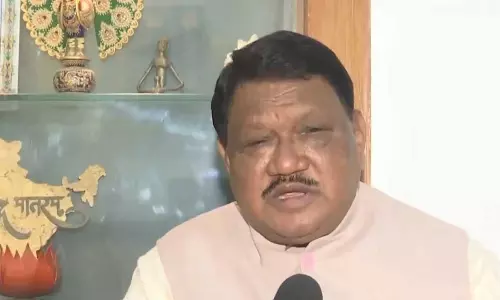 बीजेपी के जुएल ओराम ने कहा, कांग्रेस और DMK लोगों को धोखा दे रहे
