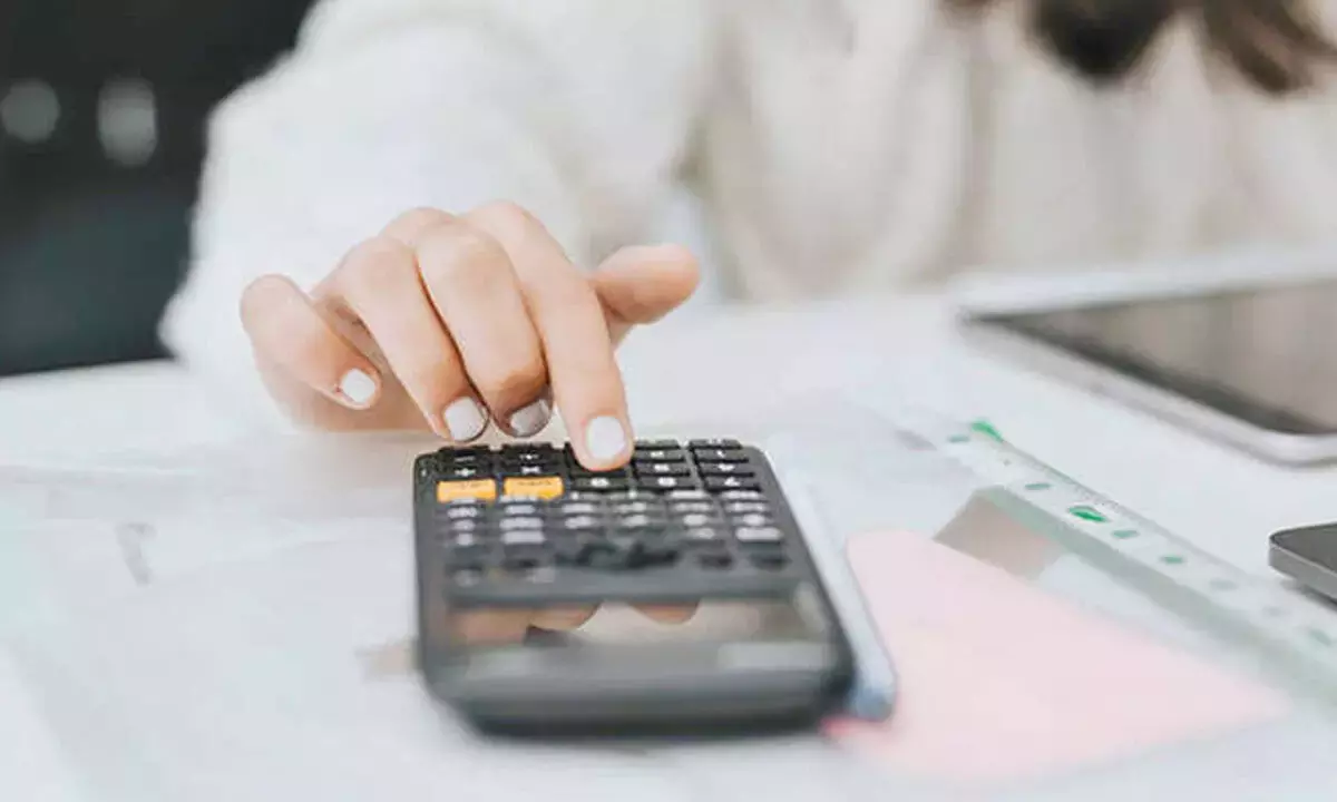Karnataka: बेंगलुरु के CA के 82K रुपये महीने के खर्च पर ऑनलाइन बहस छिड़ी