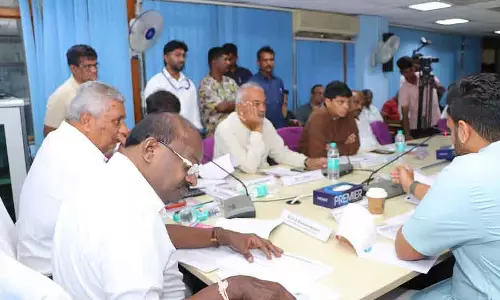 औसत कीमत पर तंबाकू खरीदें: HD Kumaraswamy औसत कीमत पर तंबाकू खरीदें: HD Kumaraswamy