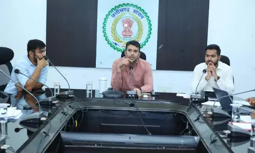शासन की प्राथमिकता वाली योजनाओं में लक्ष्य के अनुरूप प्रगति सुनिश्चित करें: कलेक्टर शासन की प्राथमिकता वाली योजनाओं में लक्ष्य के अनुरूप प्रगति सुनिश्चित करें: कलेक्टर