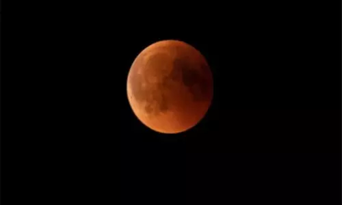 भारत में कल पूर्ण चंद्र ग्रहण देखने को मिलेगा, IMD ने कन्फर्म किया भारत में कल पूर्ण चंद्र ग्रहण देखने को मिलेगा, IMD ने कन्फर्म किया