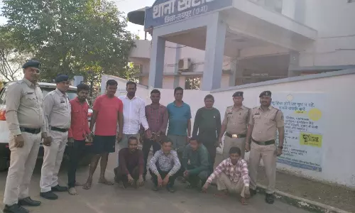 होली से पहले खरोरा पुलिस की बड़ी कार्रवाई, 10 असामाजिक तत्व जेल भेजे गए होली से पहले खरोरा पुलिस की बड़ी कार्रवाई, 10 असामाजिक तत्व जेल भेजे गए