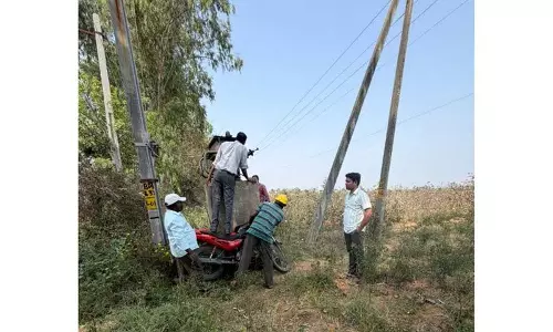 Mangaltanda में 25 केवी ट्रांसफार्मर का कॉपर वायर चोरी Mangaltanda में 25 केवी ट्रांसफार्मर का कॉपर वायर चोरी