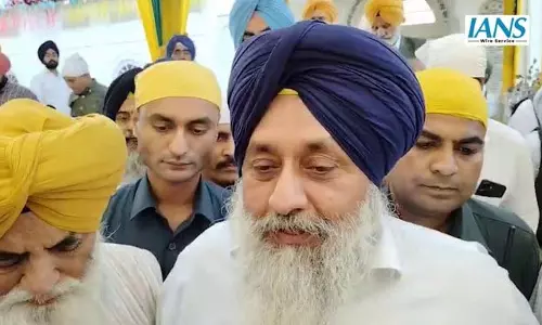 होला मोहल्ला पर शांति और एकता की प्रार्थना, विदेश फंसे Punjabis के लिए हेल्पलाइन का ऐलान