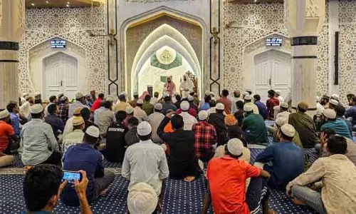 Dhaka में रमज़ान इमाम आउटरीच प्रोग्राम का आयोजन Dhaka में रमज़ान इमाम आउटरीच प्रोग्राम का आयोजन