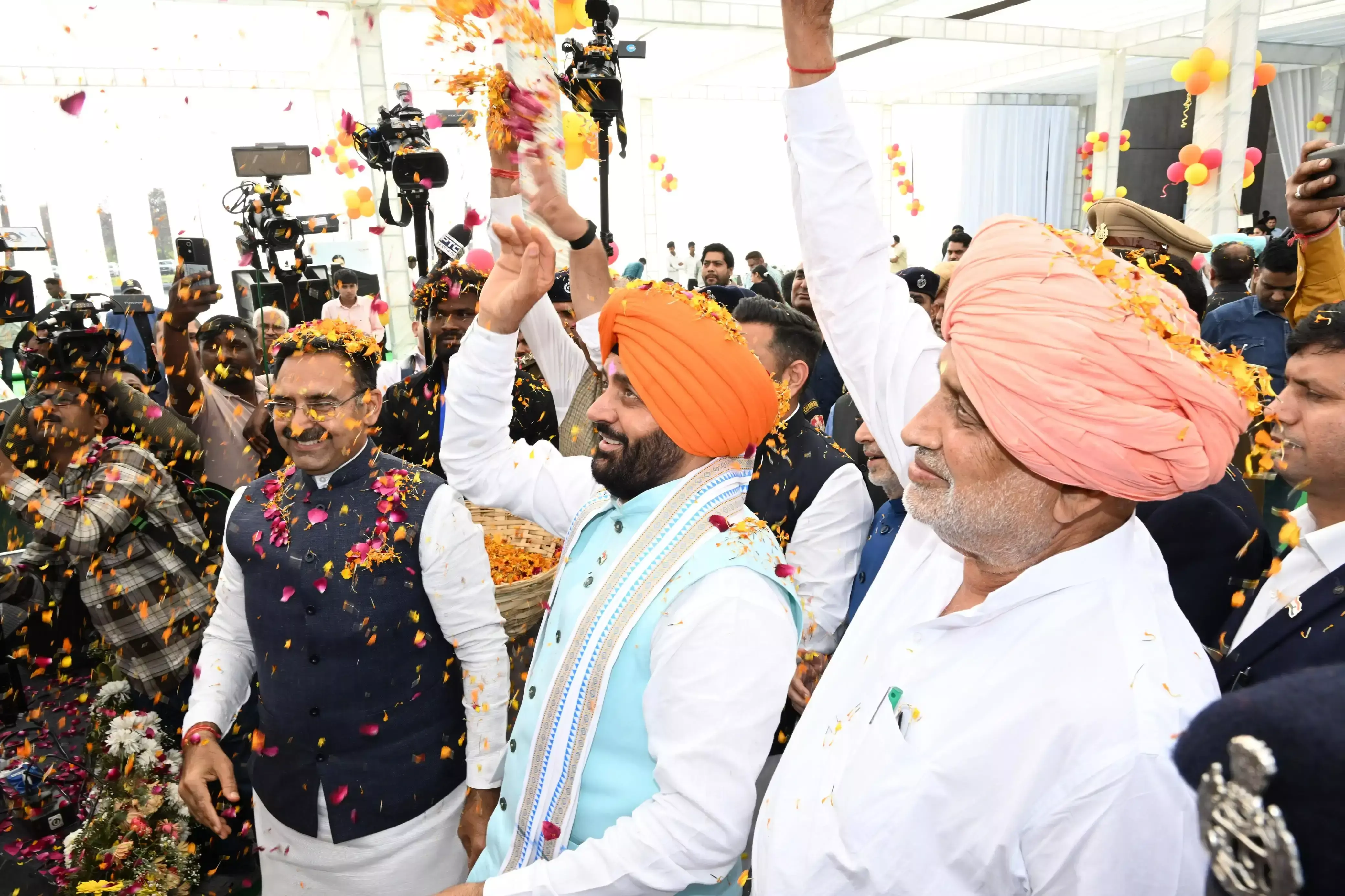 Chandigarh: पार्षदों को मिला बड़ा तोहफा, बजट में वार्षिक विकास राशि