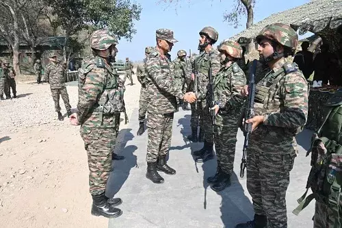Kishtwar: किश्तवाड़ में सुरक्षा हालात की समीक्षा, अलर्ट रहने को कहा Kishtwar: किश्तवाड़ में सुरक्षा हालात की समीक्षा, अलर्ट रहने को कहा
