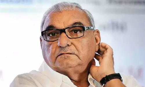 Chandigarh: बजट पर हुड्डा का हमला, बताया जमीनी सच्चाई से दूर Chandigarh: बजट पर हुड्डा का हमला, बताया जमीनी सच्चाई से दूर