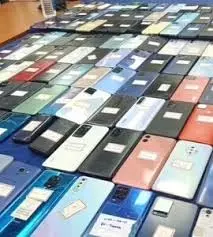 Ujjain:होली से पहले पुलिस की बड़ी सौगात, लौटाए गुम हुए 406 मोबाइल Ujjain:होली से पहले पुलिस की बड़ी सौगात, लौटाए गुम हुए 406 मोबाइल