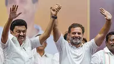 CM स्टालिन के जन्मदिन पर राष्ट्रपति, प्रधानमंत्री और राहुल ने दी बधाई CM स्टालिन के जन्मदिन पर राष्ट्रपति, प्रधानमंत्री और राहुल ने दी बधाई