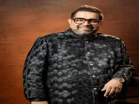 शंकर महादेवन: कंप्यूटर साइंस इंजीनियर से लेकर सुरों के सरताज बनने का सफर, बिना सांस लिए गया था पहला गाना शंकर महादेवन: कंप्यूटर साइंस इंजीनियर से लेकर सुरों के सरताज बनने का सफर, बिना सांस लिए गया था पहला गाना