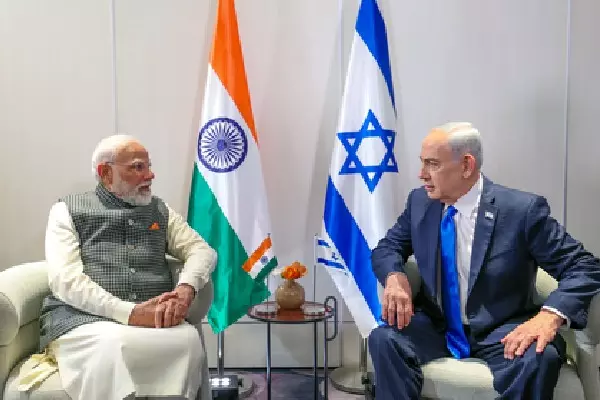 PM मोदी और नेतन्याहू ने पश्चिम एशिया की स्थिति पर क्षेत्रीय तनाव के बीच चर्चा की PM मोदी और नेतन्याहू ने पश्चिम एशिया की स्थिति पर क्षेत्रीय तनाव के बीच चर्चा की
