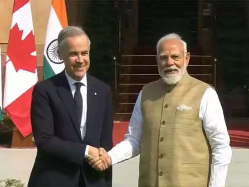 प्रधानमंत्री नरेंद्र मोदी ने Canada के प्रधानमंत्री मार्क कार्नी से मुलाकात की प्रधानमंत्री नरेंद्र मोदी ने Canada के प्रधानमंत्री मार्क कार्नी से मुलाकात की