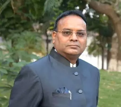 अजय चंन्द्राकर ने अमरजीत भगत को कोमा में होना बताया, पार्टी में परिवारवाद पर पॉलिटिक्स दंगल अजय चंन्द्राकर ने अमरजीत भगत को कोमा में होना बताया, पार्टी में परिवारवाद पर पॉलिटिक्स दंगल