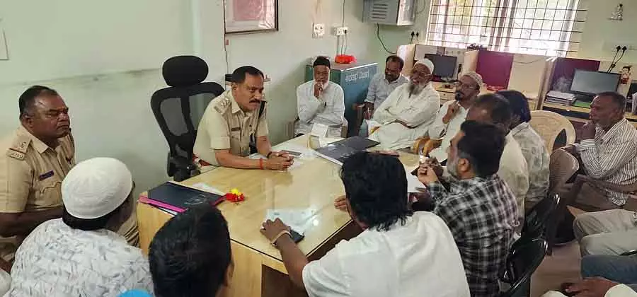 शांति और सद्भाव के साथ त्योहार मनाएं: DSP V. Muralidhar शांति और सद्भाव के साथ त्योहार मनाएं: DSP V. Muralidhar