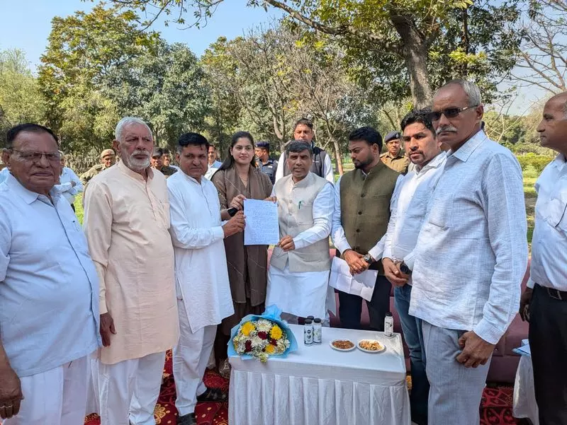 Haryana के शिक्षा मंत्री ने कम्युनिटी पार्कों के सौंदर्यीकरण का शिलान्यास किया Haryana के शिक्षा मंत्री ने कम्युनिटी पार्कों के सौंदर्यीकरण का शिलान्यास किया
