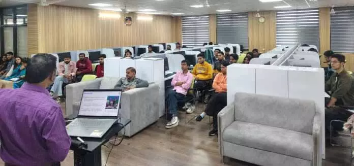 SMVDU ने ‘फाउंडेशनल AI, लार्ज लैंग्वेज मॉडल्स और जनरेटिव AI’ पर वर्कशॉप आयोजित की SMVDU ने ‘फाउंडेशनल AI, लार्ज लैंग्वेज मॉडल्स और जनरेटिव AI’ पर वर्कशॉप आयोजित की