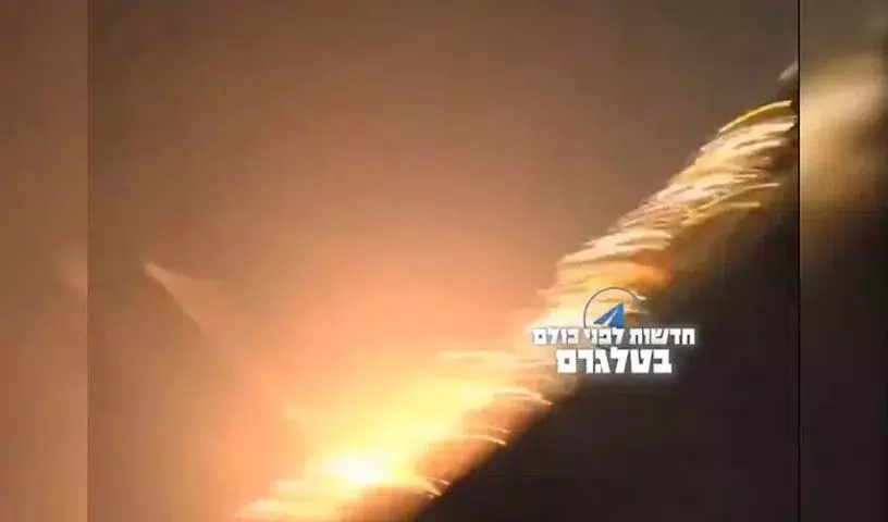 10 से ज़्यादा इंटरसेप्टर रॉकेट से बच निकलने वाली Iranian Missile वायरल हो गई 10 से ज़्यादा इंटरसेप्टर रॉकेट से बच निकलने वाली Iranian Missile वायरल हो गई