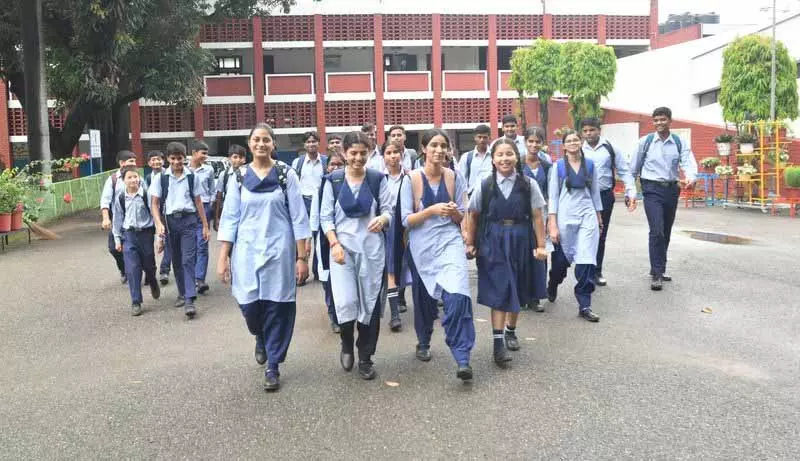 J&K ने स्कूलों के लिए नया कंप्लायंस फ्रेमवर्क जारी किया J&K ने स्कूलों के लिए नया कंप्लायंस फ्रेमवर्क जारी किया