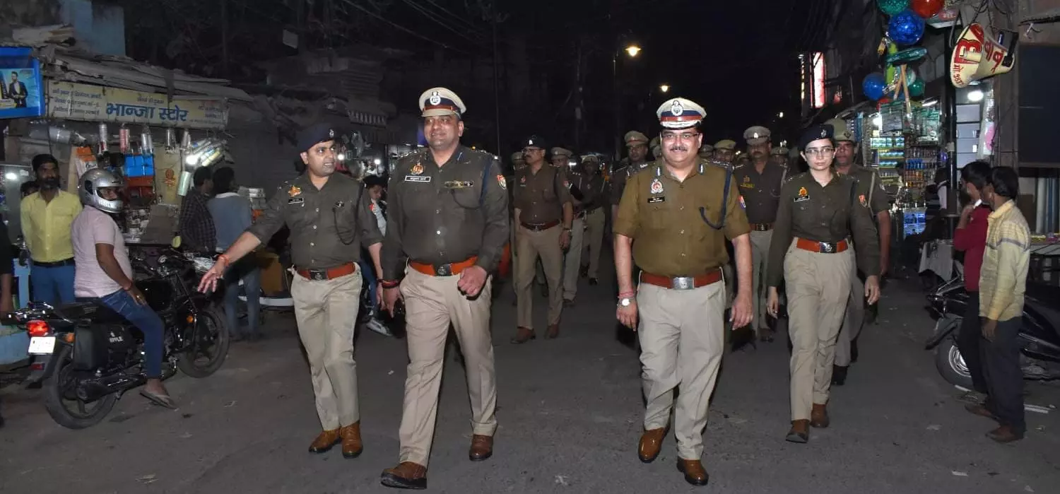 Bareilly: रामबारात को लेकर पुलिस सतर्क, रामबारात में कानून-व्यवस्था चाक-चौबंद Bareilly: रामबारात को लेकर पुलिस सतर्क, रामबारात में कानून-व्यवस्था चाक-चौबंद