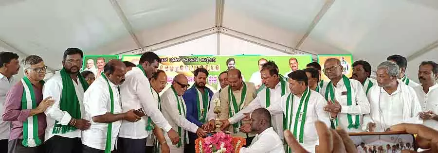 Congress ने कल्याण कर्नाटक को नज़रअंदाज़ किया: निखिल कुमारस्वामी का हमला Congress ने कल्याण कर्नाटक को नज़रअंदाज़ किया: निखिल कुमारस्वामी का हमला