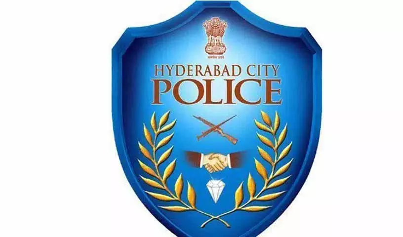 Hyderabad police ने लोक अदालत में ट्रैफिक फाइन माफी पर फर्जी वीडियो के खिलाफ चेतावनी दी Hyderabad police ने लोक अदालत में ट्रैफिक फाइन माफी पर फर्जी वीडियो के खिलाफ चेतावनी दी
