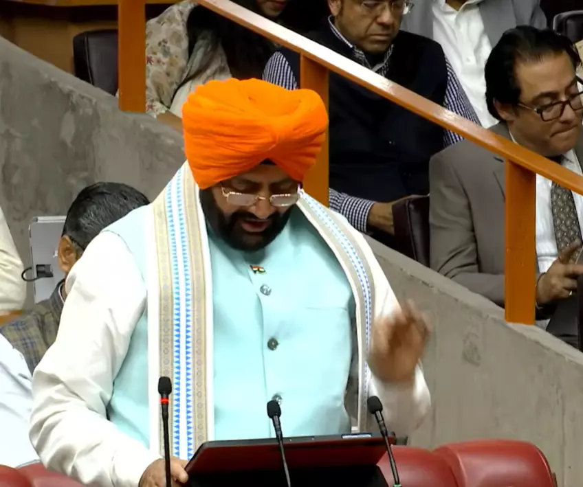 Chandigarh: सरकार ने पेश किया बड़ा बजट, विकास पर फोकस वाला बजट Chandigarh: सरकार ने पेश किया बड़ा बजट, विकास पर फोकस वाला बजट