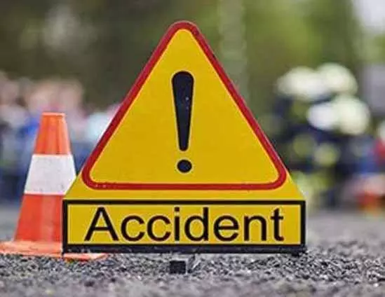 Chunni-Morinda Road पर खड़ी टिपर से बाइक टकराई, सवार की मौत Chunni-Morinda Road पर खड़ी टिपर से बाइक टकराई, सवार की मौत