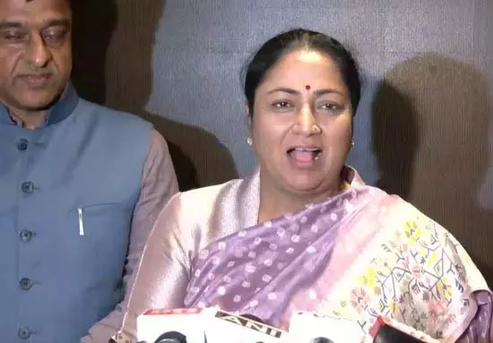 दिल्ली में CM रेखा गुप्ता ने शतक फिल्म का किया उद्घाटन दिल्ली में CM रेखा गुप्ता ने शतक फिल्म का किया उद्घाटन