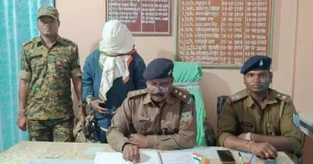 तंत्र-मंत्र से इलाज का दावा करने वाले शख्स ने नाबालिग बच्ची से किया दुष्कर्म, गिरफ्तार तंत्र-मंत्र से इलाज का दावा करने वाले शख्स ने नाबालिग बच्ची से किया दुष्कर्म, गिरफ्तार
