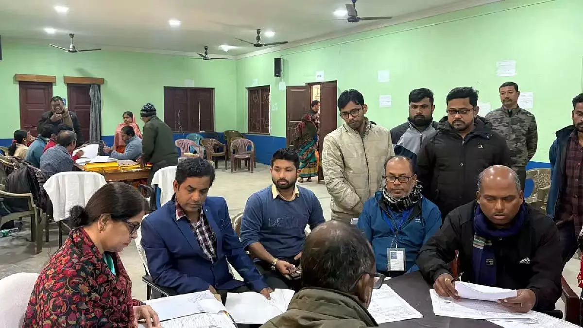63 लाख नाम अंडर एडजुडिकेटेड; WBCS अधिकारी मुश्किल में 63 लाख नाम अंडर एडजुडिकेटेड; WBCS अधिकारी मुश्किल में