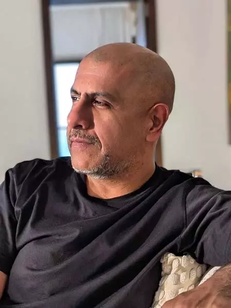 दमदार आवाज ही नहीं, लेखनी में भी उस्ताद हैं Vishal Dadlani दमदार आवाज ही नहीं, लेखनी में भी उस्ताद हैं Vishal Dadlani