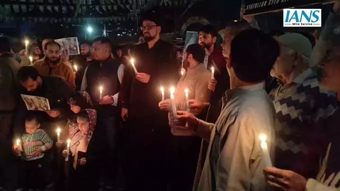 पुंछ में शिया समुदाय का कैंडल मार्च और US–इजरायल के खिलाफ विरोध पुंछ में शिया समुदाय का कैंडल मार्च और US–इजरायल के खिलाफ विरोध