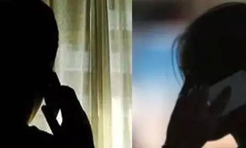 हनीट्रैप में फंसा बेटा, पिता ने किया सुसाइड