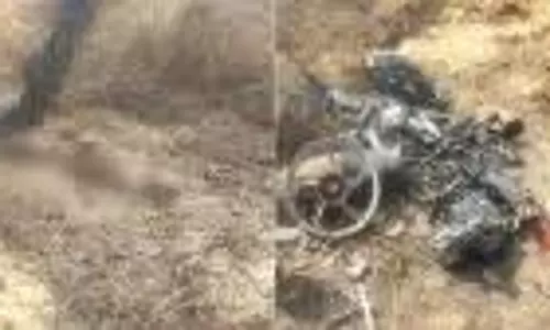 Jhunjhunu:मिट्टी में दबा मिला लड़की का कंकाल, क्षेत्र में फैली सनसनी Jhunjhunu:मिट्टी में दबा मिला लड़की का कंकाल, क्षेत्र में फैली सनसनी
